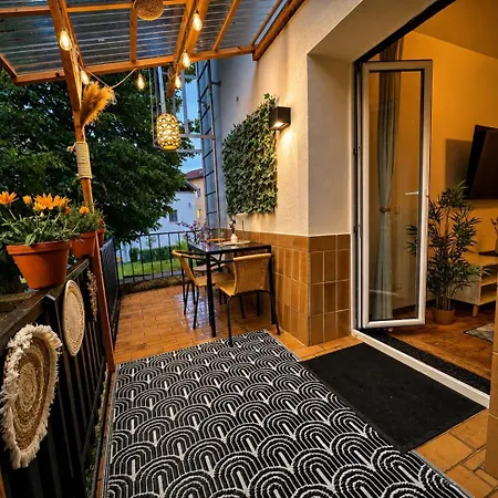 'goldpath' Oldtown - Apartment